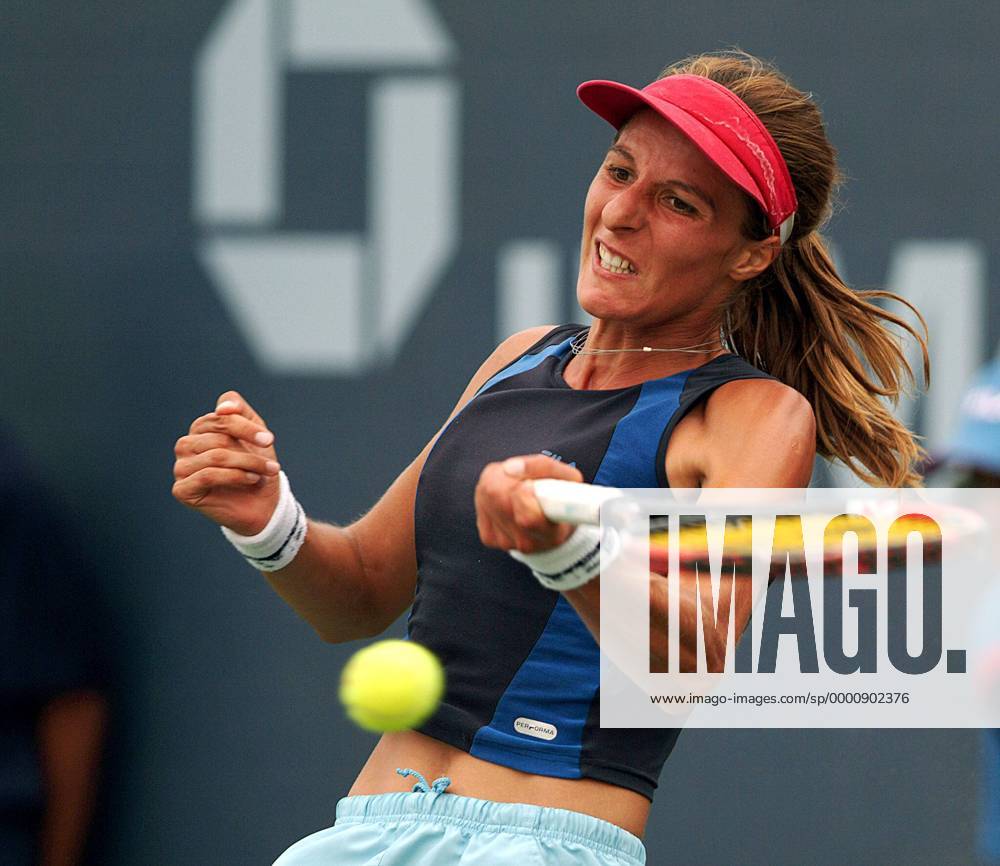 Anca Barna (Deutschland) - Vorhand Tennis Damen US-Open 2003, WTA-Tour, Grand-Slam, Vdig Einzelbild Flushing Meadows, Meadow New York Dynamik,