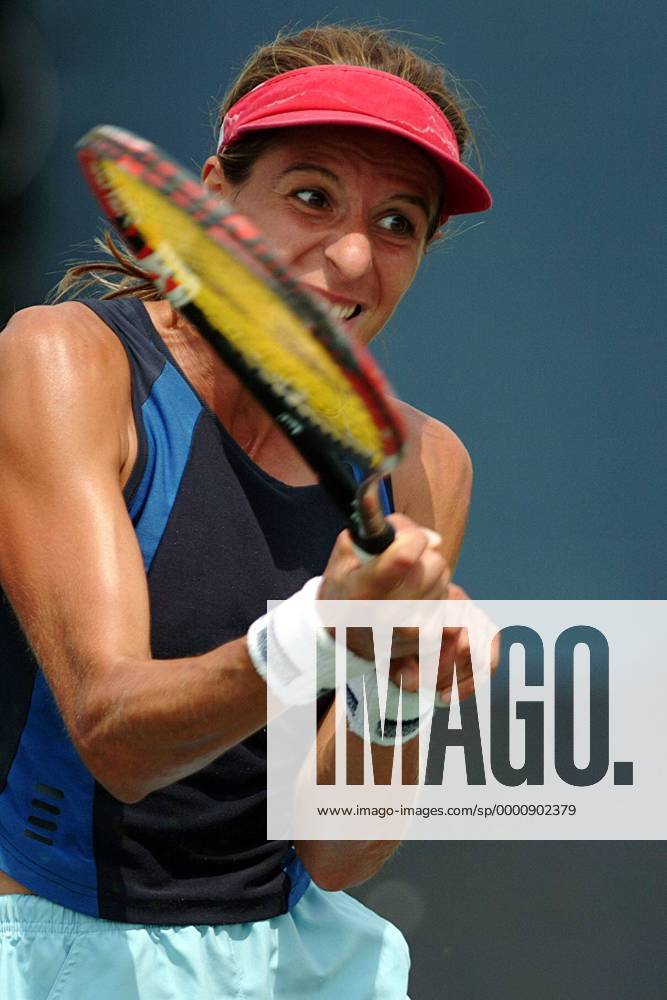 Anca Barna (Deutschland) - beidhändige Rückhand Tennis Damen US-Open 2003, WTA-Tour, Grand-Slam, Vdig Einzelbild Flushing Meadows, Meadow New York