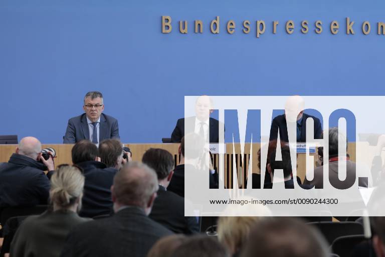 State Secretary Werner Gatzer BMF Federal Minister of Finance Olaf Scholz Germany Berlin Federal Press Conference Topic Budget 2019 Key Figures 2020 and Financial Plan to 2023 20 03 2019