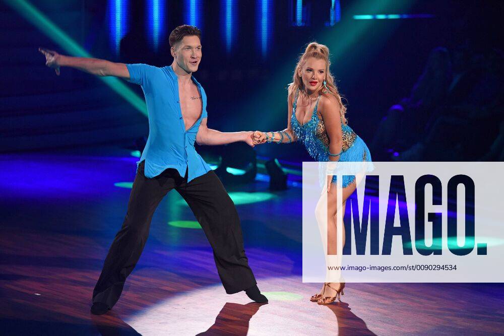 Evelyn Burdecki Evgeny Vinokurov during the 2 Lets Dance RTL live show at the MMC Studios in Cologne on 22 03 2019
