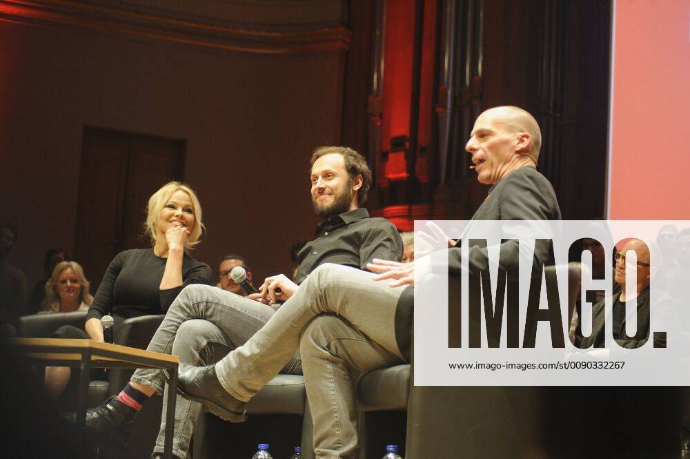 The former Greek Finance Minister Yanis Varoufakis launched this March 25 in Brussels, his project for the European elections DiEM25 (first transnational list in Europe). He was in the presence of the various candidates as well as Pamela Anderson and Benoit Hamon who came to support his project. NicolasxLandemardx Pictorium LePictorium_0204816