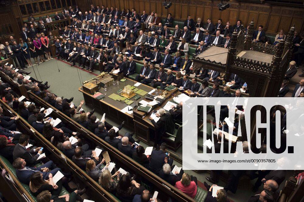(190327) -- LONDON, March 27, 2019 -- Photo taken on March 27, 2019 shows the Prime Minister s Questions in the House of Commons in London, Britain. British lawmakers on Wednesday overwhelmingly voted to change original Brexit departure date in law to April 12 or May 22 as British Prime Minister Theresa May was in an 11 hour appeal to Tory MPs to back her Withdrawal Agreement. ) HOC MANDATORY CREDIT: BRITAIN-LONDON-PARLIAMENT-BREXIT DELAY UKxParliament MarkxDuffy