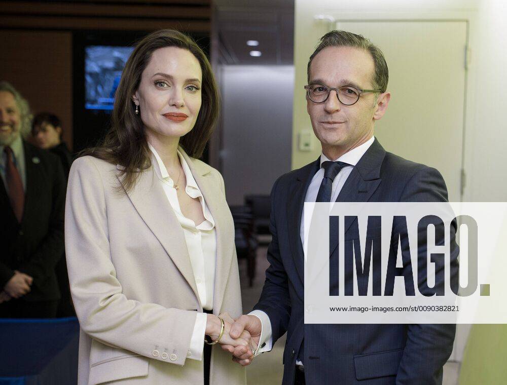 Federal Foreign Minister Heiko Maas SPD meets in New York with UNHCR Special Envoy Angelina Jolie New York USA 29 03 2019 New York USA