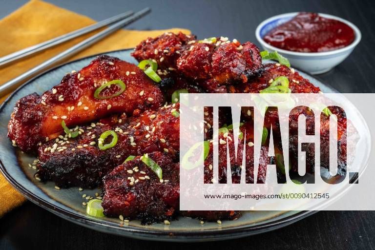 Chicago, Illinois, USA - Country ribs with gochujang hot pepper paste photographed at Chicago Tribune test kitchen in Chicago on Thursday, March 14, 2019. Styled by Shannon Kinsella. Chicago USA - ZUMAm67_ 20190314_zaf_m67_029