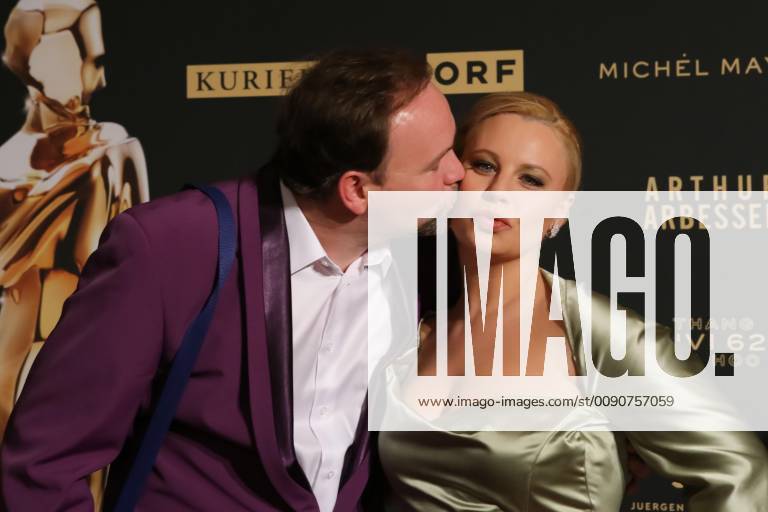 Wiener Hofburg ROMY Film u TV Preis Gala Award of the ORF u KURIER Television Prize in the picture Katharina Straßer Thomas Stipsits ROMY Film u TV Preis