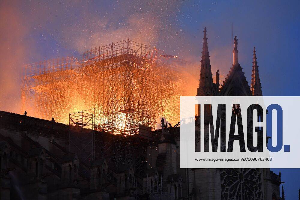 The Notre Dame cathedral has been in flames since the beginning of the evening in Paris. JulienxMattiax Pictorium LePictorium_0205978
