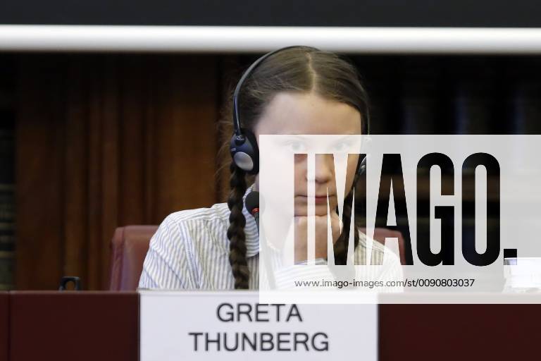 Rom, Greta Thunberg folgt Debatte im italienischen Senat Greta Thunberg Rome April 18th 2019. Teen climate activist Greta Thunberg takes part in a seminar on climate at the Italian Senate. photo di Samantha Zucchi Insidefoto SamanthaxZucchi