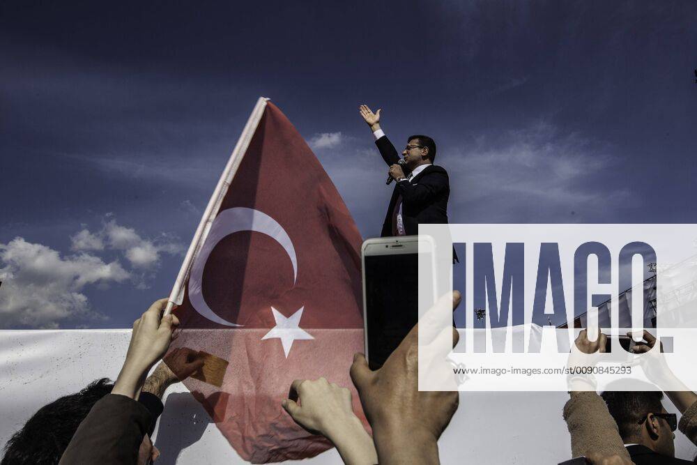 Istanbul, Turkey - Istanbul s new mayor Ekrem Imamoglu speaks during a rally to celebrate his March 31 election in Istanbul on 21April 2019 Istanbul Turkey - ZUMAn230 20190421_zaa_n230_151