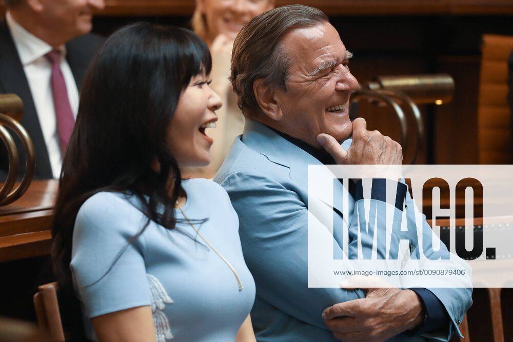 Hanover 24 04 2019 Reception of the City of Hanover for former Chancellor Gerhard Schröder on his 75th birthday in the New Town Hall former Chancellor Gerhard Schröder with his wife Soyeon Kim