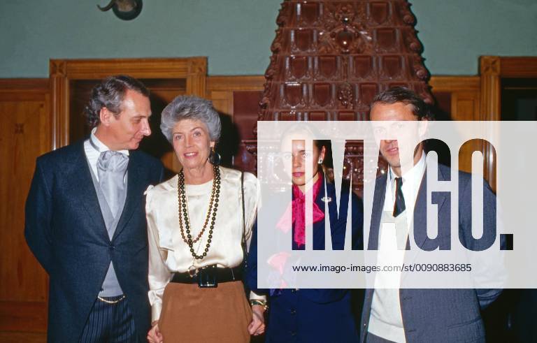 Thyssen-Bornemisza (V. l.) ( l to r): Eduard von Anhalt, Teresa von Lippe Weißenfeld, Corinna von Anhalt und Georg Heinrich Baron Thyssen Bornemisza, ca. 1987.