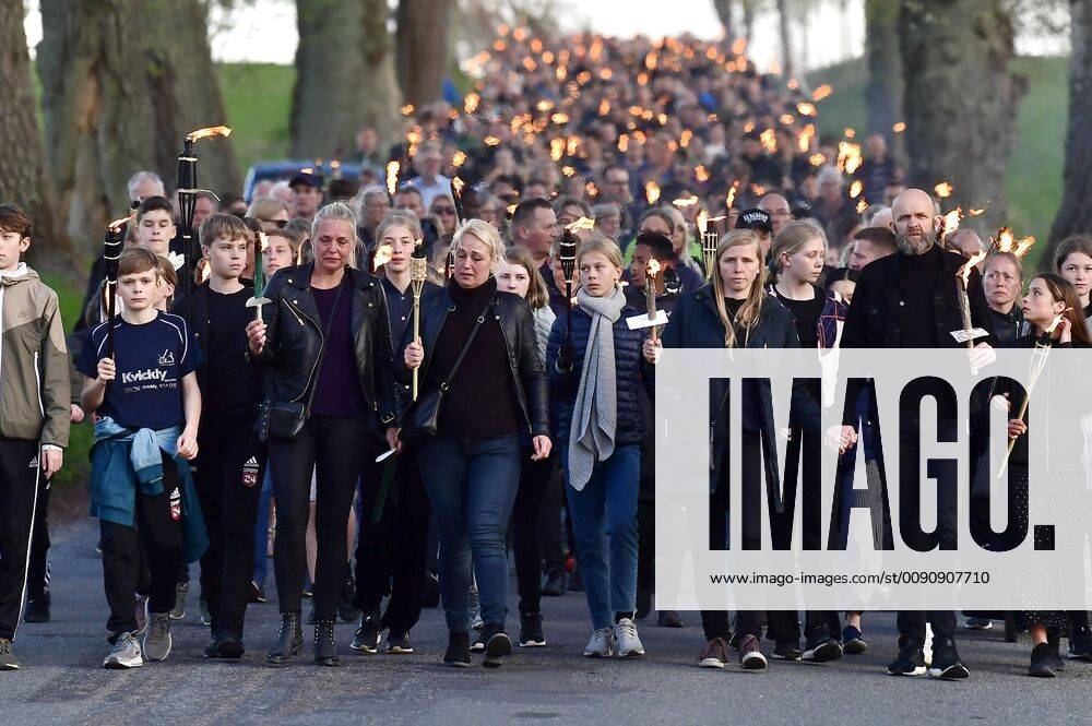 Citizen group in the family Holch Povlsens hometown Stavtrup holds a memorial event to show condolence on Thursday 25 April 2018 Stavtrup,