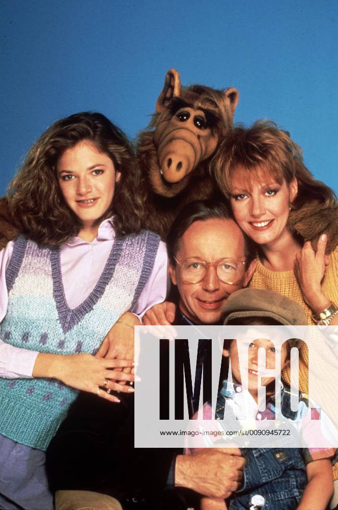ALF Auf neuen Wegen USA 1988 Nick Havinga ALF und seine Family: ANDREA ELSON, MAX WRIGHT, ANNE SCHEDEEN, BENJI GREGORY Regie: Nick Havinga aka. Auf neuen Wegen ALF USA 1988