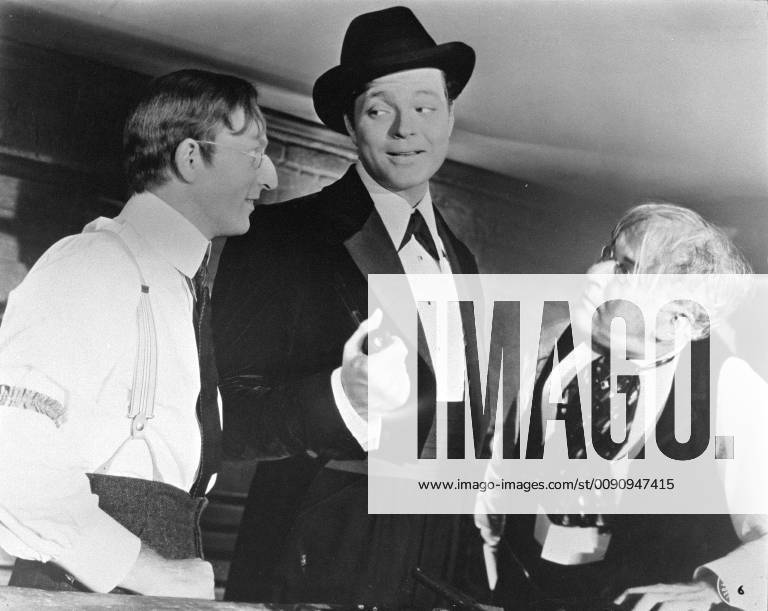 CITIZEN KANE Citizen Kane USA 1941 Orson Welles EVERETT SLOANE (Bernstein), ORSON WELLES (Charles Foster Kane), ERSKINE RUTHERFORD (Carter), in einer Filmszene aus Citizen Kane , 1941. Regie: Orson Welles aka. Citizen Kane CITIZEN KANE USA 1940