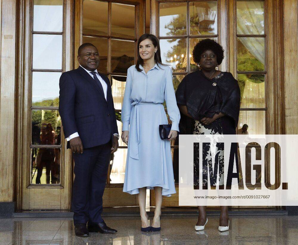 Mozambique s President, Filipe Jacinto Nyussi (L), and first lady Isaura Nyussi (R), welcomes Spain s Queen Letizia (C) before they hold a meeting in Maputo, Mozambique, 29 April 2019. Spain s Queen is in Mozambique to visit some of the most affected areas hit by Idai cyclone. Spain s Queen Letizia visits Mozambique !ACHTUNG: NUR REDAKTIONELLE NUTZUNG!