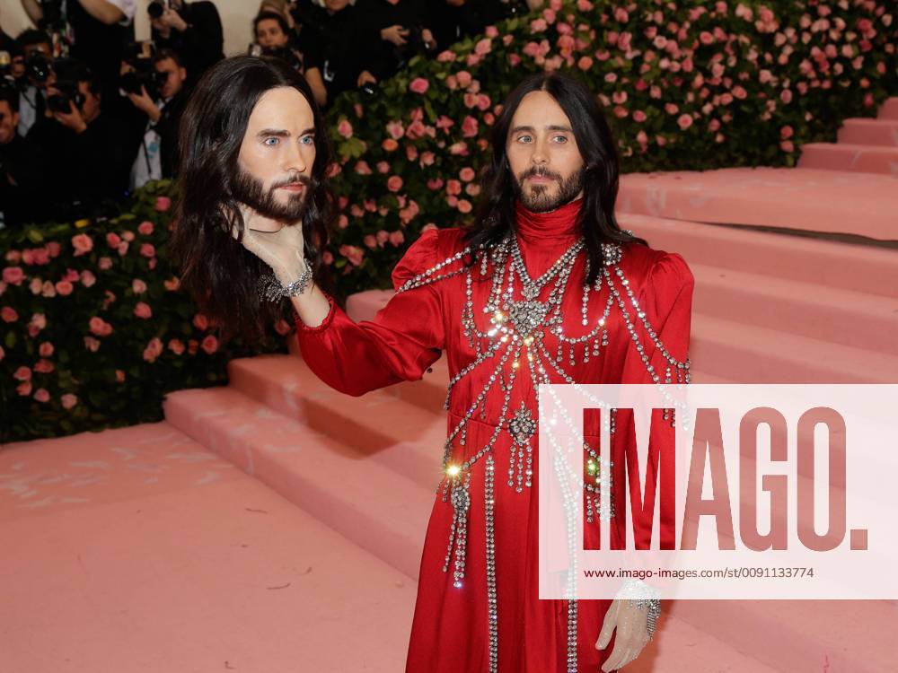 Jared Leto arrives on the red carpet at The Metropolitan Museum of Art s Costume Institute Benefit Camp: Notes on Fashion at Metropolitan Museum of Art in New York City on May 6, 2019. NYP20190506313 JOHNxANGELILLO