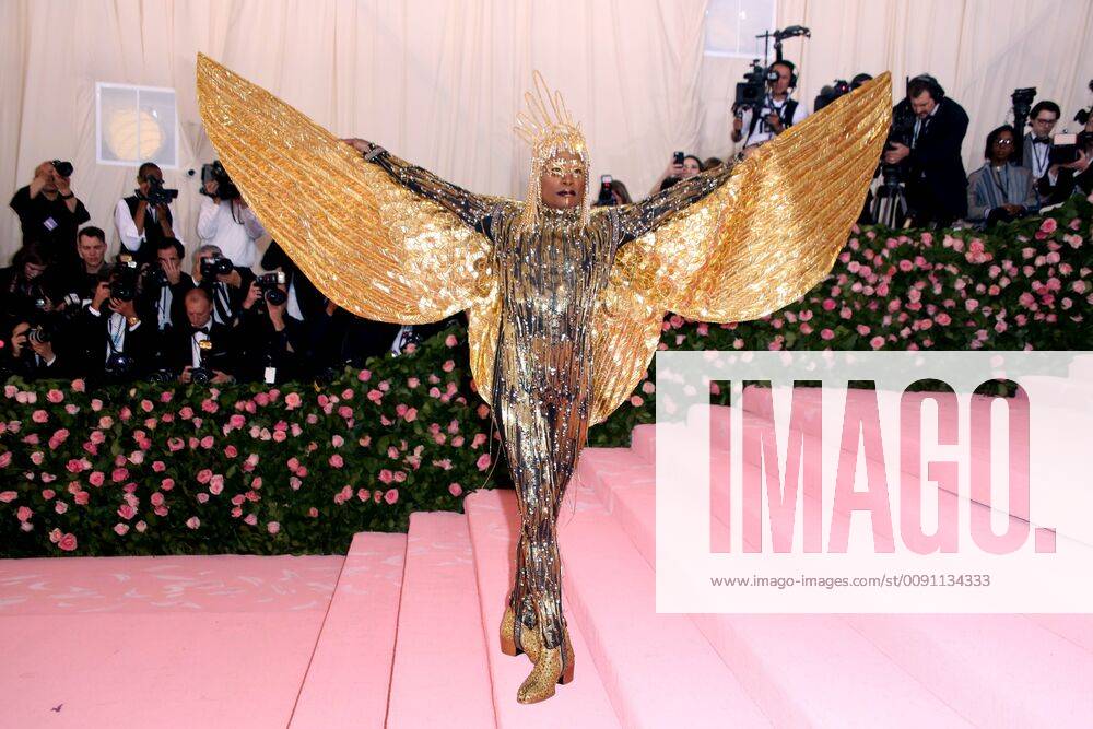 New York, New York, U.S. - BILLY PORTER at the Met Museum Costume Institute Benefit, Celebrating the exhibition Camp:Notes on Fashion ,.The Metropolitan Museum of Art, NYC.May 6, 2019.Photos by , Photos Inc. New York U.S. - ZUMAms4_ 20190506_zaf_ms4_046
