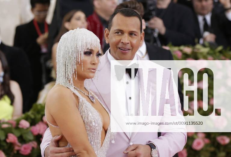 Jennifer Lopez and Alex Rodriguez arrive on the red carpet at The Metropolitan Museum of Art s Costume Institute Benefit Camp: Notes on Fashion at Metropolitan Museum of Art in New York City on May 6, 2019. NYP2019050961 JOHNxANGELILLO