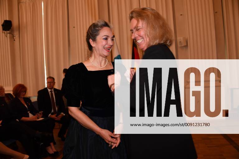 Irina Wanka and Kerstin Schreyer Minister of Social Affairs Award of the Social Medal Bavarian State Medal for Social Services Max Joseph Saal Residence Munich 13 May 2019
