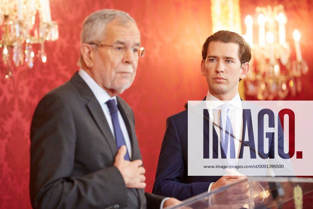 - Wien 19.05.2019 - Nach dem Rücktritt des FPÖ- Vizekanzlers Heinz-Christian Strache (FPÖ) gestern aufgrund der Veröffentlichung von belastendem Videomaterial zu einem Ibiza Aufenthalt, trafen heute morgen Bundespräsident Alexander van der Bellen (Grüne) und Bundeskanzler Sebastian Kurz (ÖVP) in der Bundespräsidentschaftskanzlei zu einem Gespräch zusammen. Der Bundeskanzler hatte gestern bereits Neuwahlen angekündigt. PHOTO: Bundespräsident Alexander van der Bellen (Grüne) und Bundeskanzler Sebastian Kurz (ÖVP) bei ihren Statements nach dem Gespräch in der Bundespräsidentschaftskanzlei - Vienna 19.05.2019 - Following the resignation of FPÖ vice-chancellor Heinz-Christian Strache (FPÖ) yesterday due to the publication of incriminating video footage about an Ibiza visit, Federal President Alexander van der Bellen (Greens) met this
