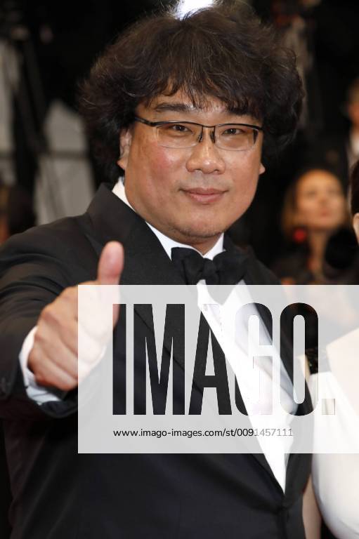 Joon ho Bong attending the Parasite Gisaengchung premiere during the 72nd Cannes Film Festival at the Palais des Festivals on May 21, 2019 in Cannes, France Foto:xD.xBedrosianx xFuturexImage