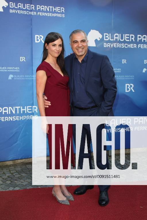 Aiman Abdallah with wife Sabine, Bavarian Television Prize 2019 at the Prinzregententheater in Munich on 25 05 2019