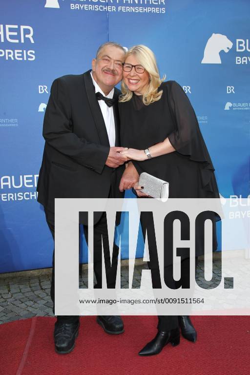 Joseph Hannesschlaeger with wife Bettina, Bavarian Television Prize 2019 at the Prinzregententheater in Munich on 25 05 2019