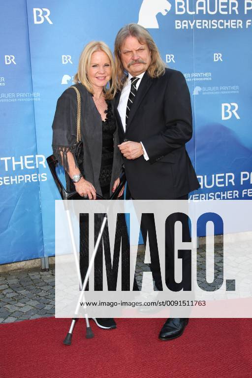 Leslie Mandoki with wife, Bavarian Television Prize 2019 at the Prinzregententheater in Munich on 25 05 2019