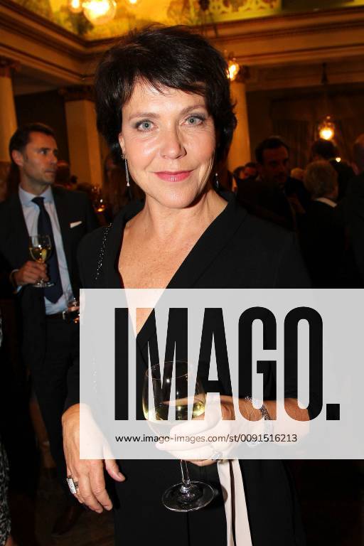 Janina Hartwig at the award ceremony of the Bavarian Television Prize on 24 05 2019 at the Prinzregententheater in Munich Bavarian Television Prize 2019 in Munich