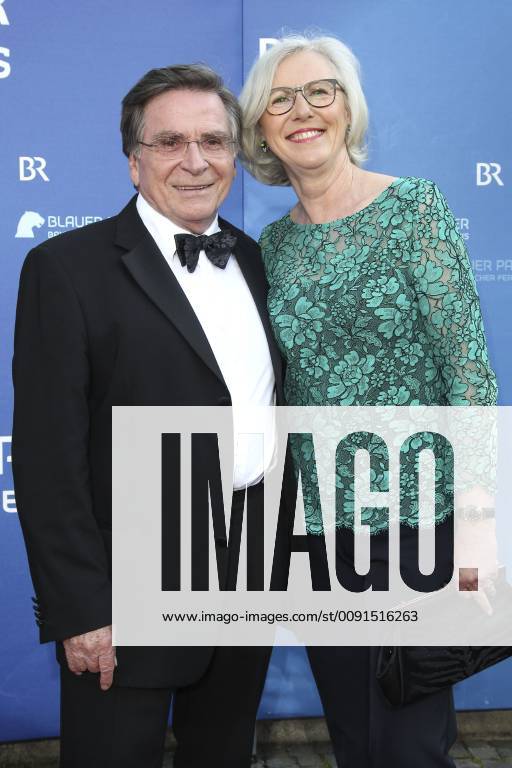 Elmar Wepper with wife Anita at the award ceremony of the 31 Bavarian Television Prize 2019 in the Prinzregententheater Munich, 24 05 2019 Foto:xF.xGulottax xFuturexImage