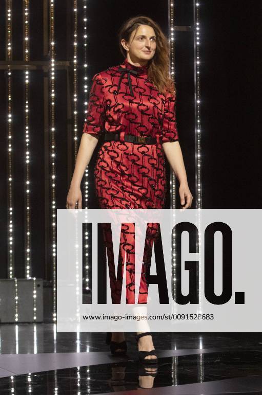 Alice Rohrwacher at the award ceremony during the 72nd Cannes Film Festival at the Palais des Festivals on May 25, 2019 in Cannes, France Foto:xR.xWagnerx xFuturexImage
