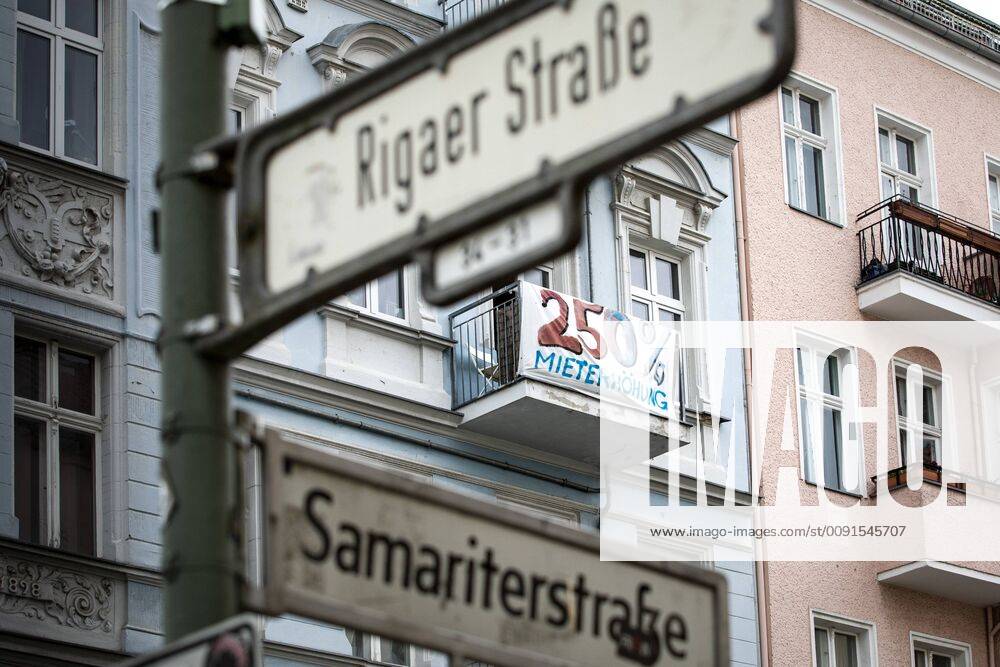 A banner with the inscription 250 percent rent increase hangs on a balcony of an apartment on the corner of Rigaer Straï¬e Samariterstrasse Berlin, 27 05 2019 Berlin Germany