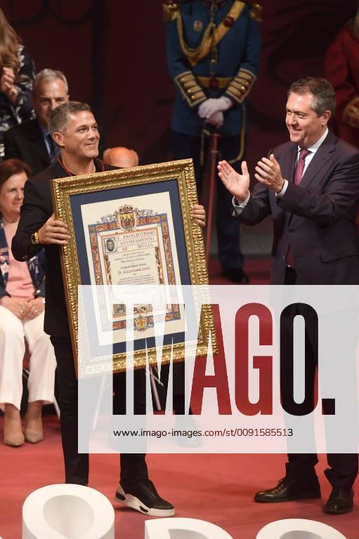 The singer Alejandro Sanz receives the gold medal of the city of Seville that names him as an adopted son, Thursday, May 30, 2019 Cordon Press