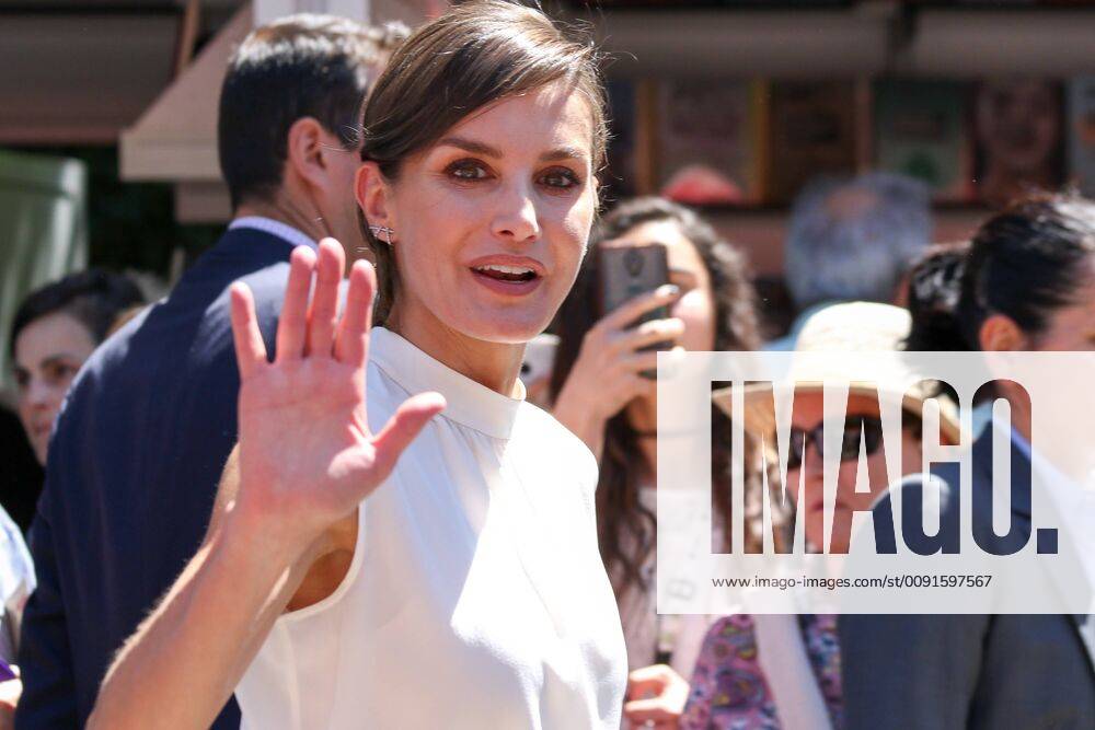 Madrid, MADRID, SPAIN - MADRID, SPAIN - MAY 31: Queen Letizia of Spain attends the opening of Madrid Book Fair on May 31, 2019 in Madrid, Spain. Madrid SPAIN - ZUMAa181 20190531_zaa_a181_068