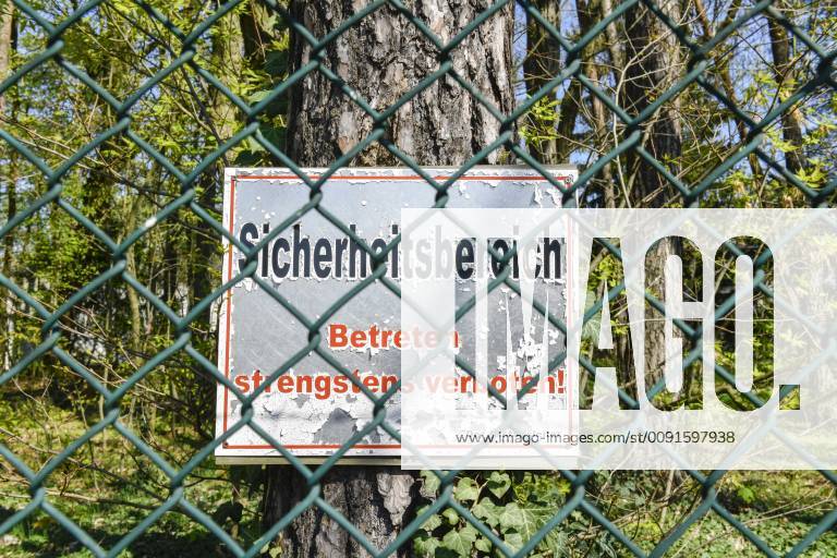 Warning sign, Youth detention centre, Kirchhainer Damm, Lichtenrade, Tempelhof Schöneberg, Berlin, Germany