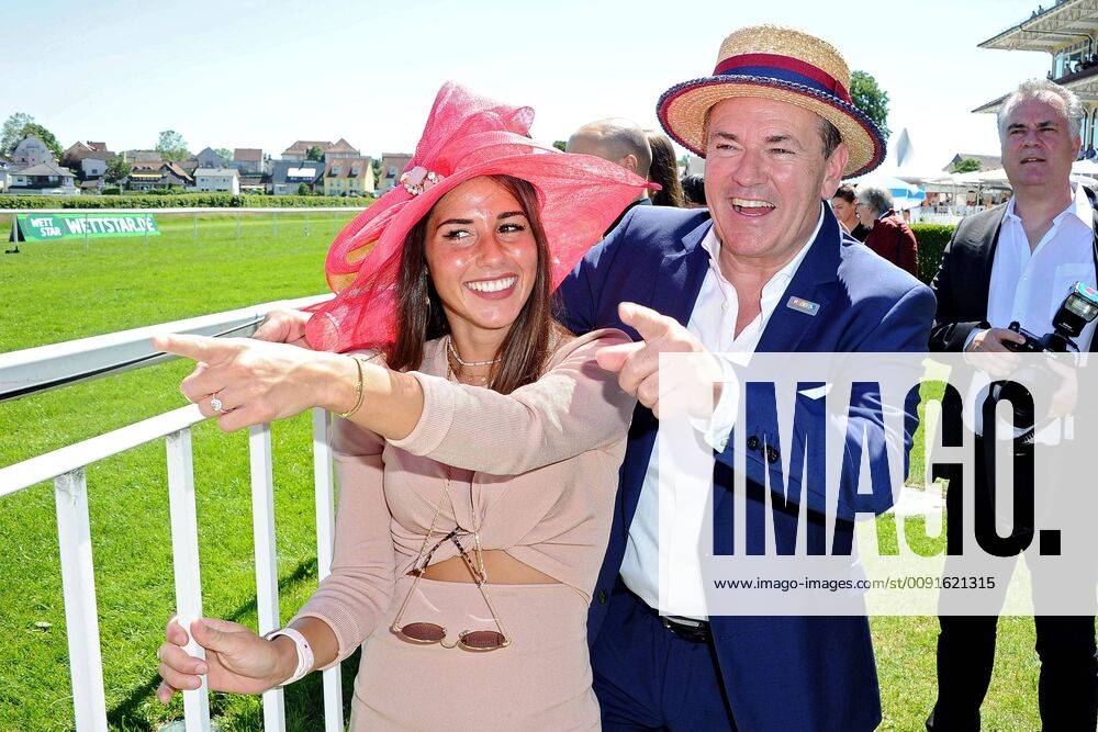 Galopprennbahn Iffezheim Baden Baden Wolfram Kons and Sarah Lombardi on the occasion of the Spring Meetings on 02 06 2019 at the Galopprennbahn Iffezheim Baden Baden 20190602MWI12153