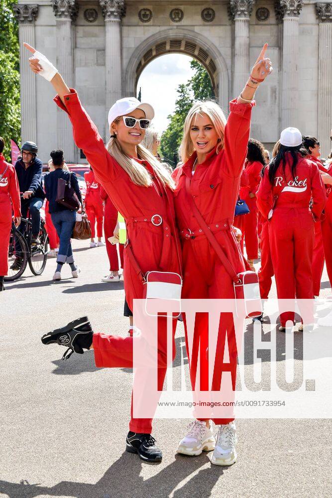 Entertainment Themen der Woche KW23 Paris Hilton and Caroline Stanbury attend the Cash & Rocket Photocall at Wellington Arch in London. JUNE 6th 2019 SLIx192073