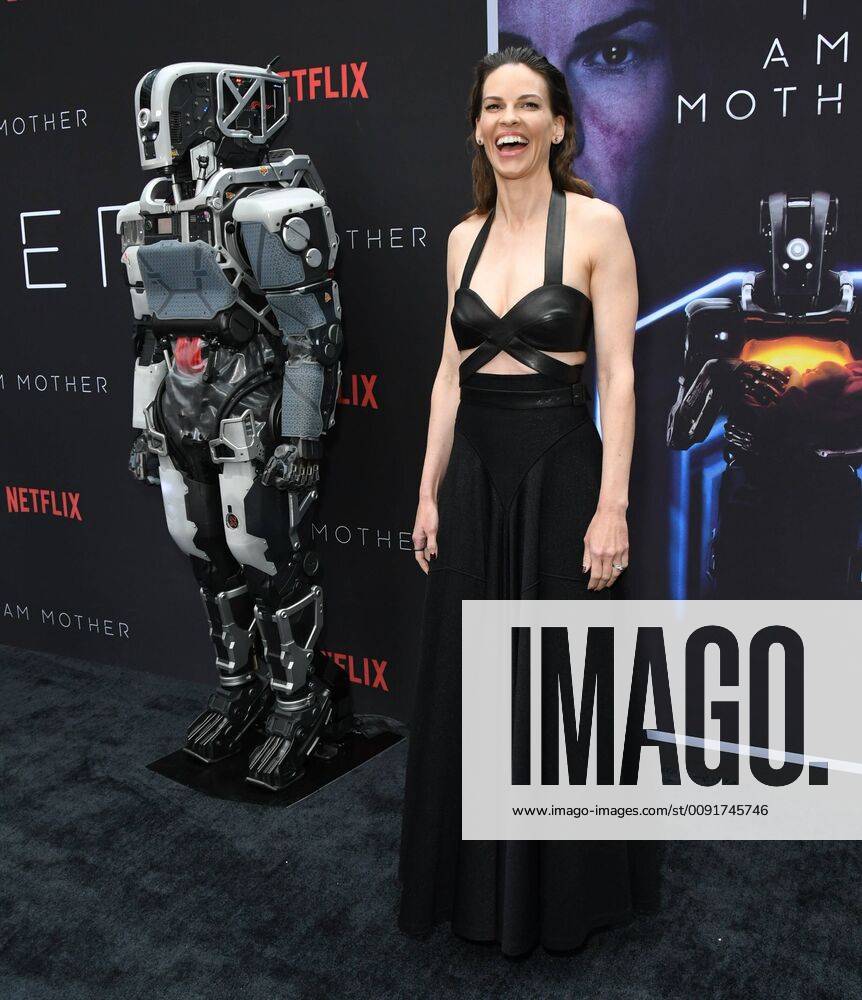 Hollywood, California - Hilary Swank. Netflix s I Am Mother Los Angeles Special Screening held at Arclight Hollywood . Photo Credit: Birdie Thompson AdMedia 240977 2019-06-06 California Hollywood Etats-Unis