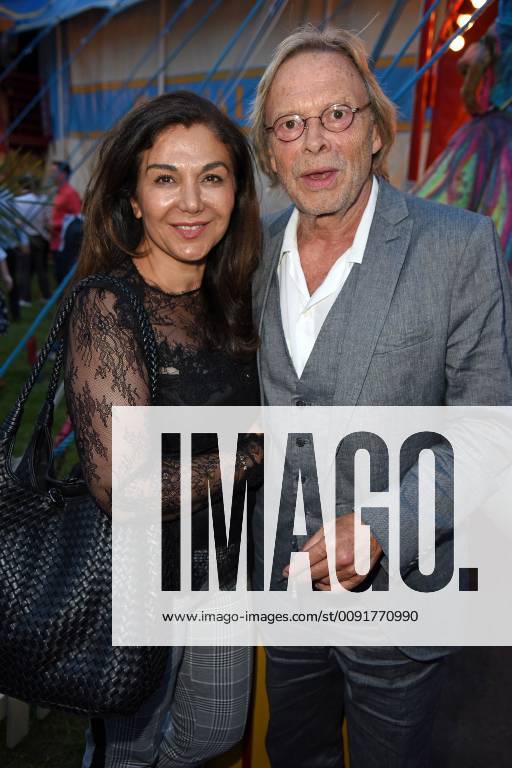 Volker Lechtenbrink with wife Guel Ural Aytekin at the Circus Roncalli premiere on the Moorweide in Hamburg on 07 06 2019