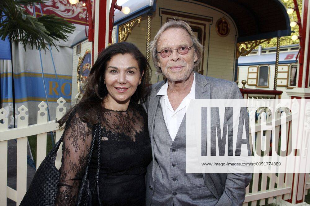 Volker Lechtenbrink with wife Gül Ural Aytekin at the premiere of Circus Roncalli 2019 at Moorweide Hamburg, 07 06 2019 Foto:xFuturexImage