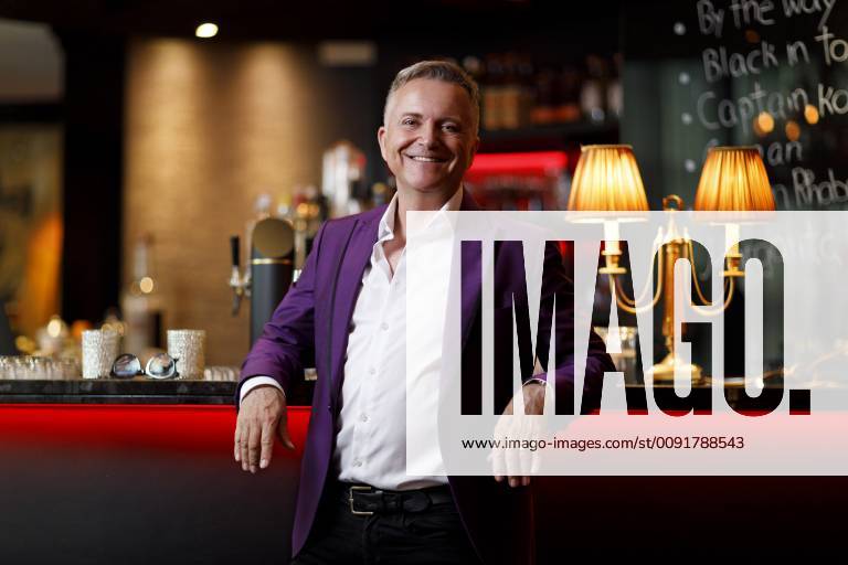 Jörg Knör at an exclusive photo shooting on the occasion of his program The Century Show at the Savoy Hotel Cologne, 08 06 2019 Foto:xC.xFuturexImage