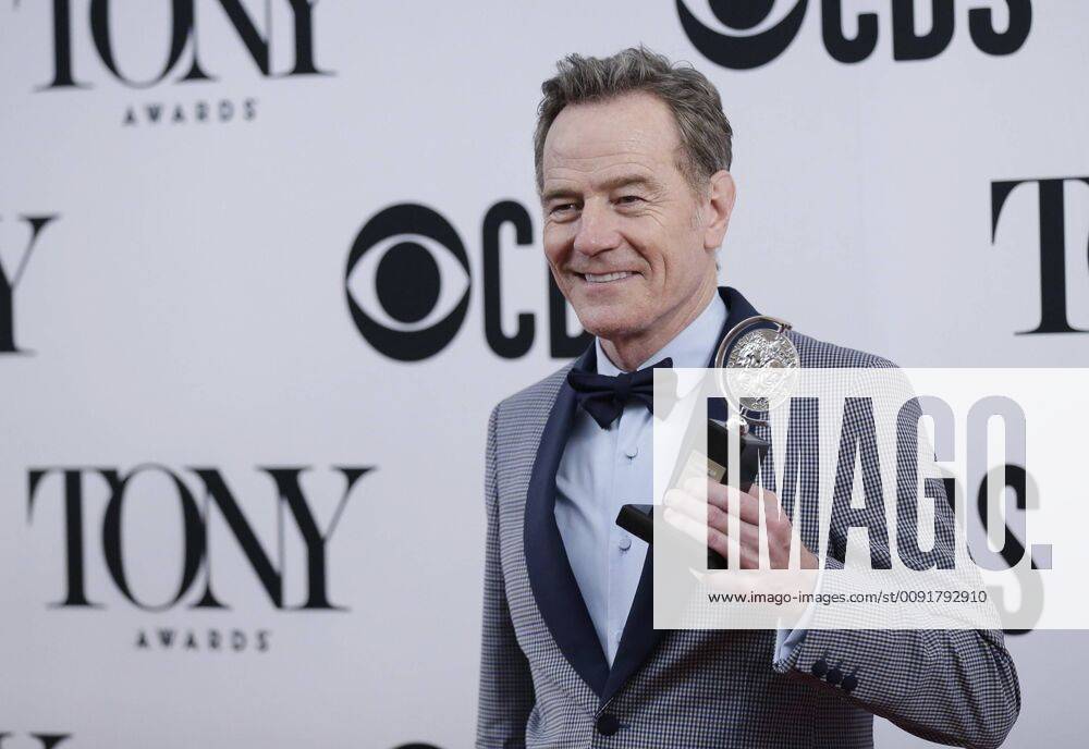 Bryan Cranston, winner of the award for Best Performance by an Actor in a Leading Role in a Play for Network, arrives in the press room at The 73rd Annual Tony Awards at Radio City Music Hall on June 9, 2019 in New York City. NYP20190609328 JOHNxANGELILLO
