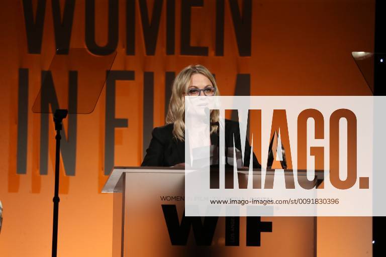 BEVERLY HILLS, CA - JUNE 12: Amy Poehler at the 2019 Women In Film Annual Gala at the Beverly Hilton Hotel in Beverly Hills, California on June 12, 2019.