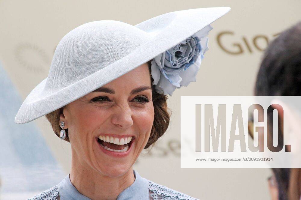 Ascot, Windsor, GBR Portrait of HRH Catherine, Duchess of Cambridge Ascot racecourse Kate Middleton, Duchess Kate, Portrait, Portrait, Royals 190618D540ROYAL ASCOT JPG