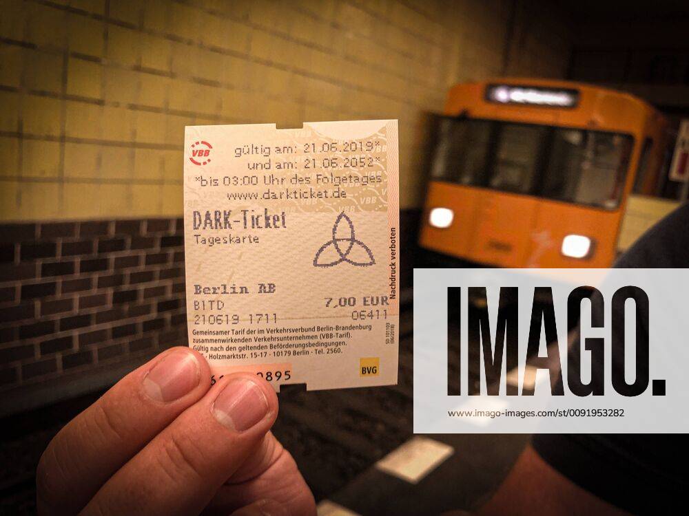 BVG Dark Ticket, The BVG BVG sells on Friday AB day tickets that are valid today and again exactly in 33 years, so on 21 J
