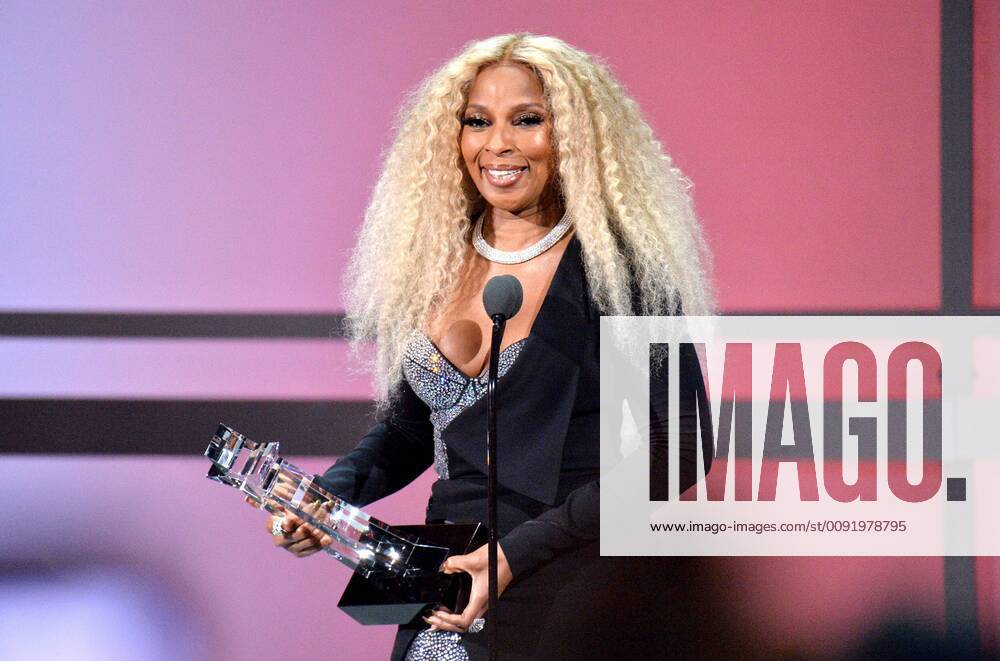 Mary J. Blige accepts the Lifetime Achievement award onstage during the 19th annual BET Awards at the Microsoft Theater in Los Angeles on June 23, 2019. The BET Awards were established in 2001 by the Black Entertainment Television network to celebrate African Americans and other American minorities in entertainment, culture and sports over the past year. The show will air live on BET beginning at 8 p.m. EST. LAP20190623948 JIMxRUYMEN