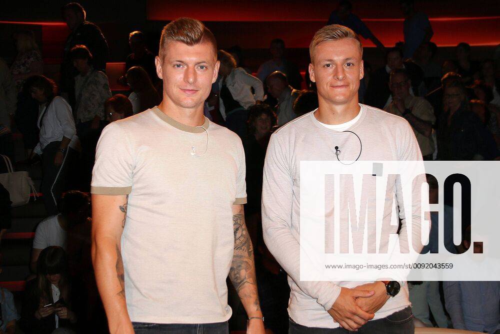 Toni Kroos and his brother Felix Kroos guest at the M Lanz ZDF talk show on 27 06 2019 in Hamburg M Lanz ZDF talk show on 27 06 2019 in Hamburg