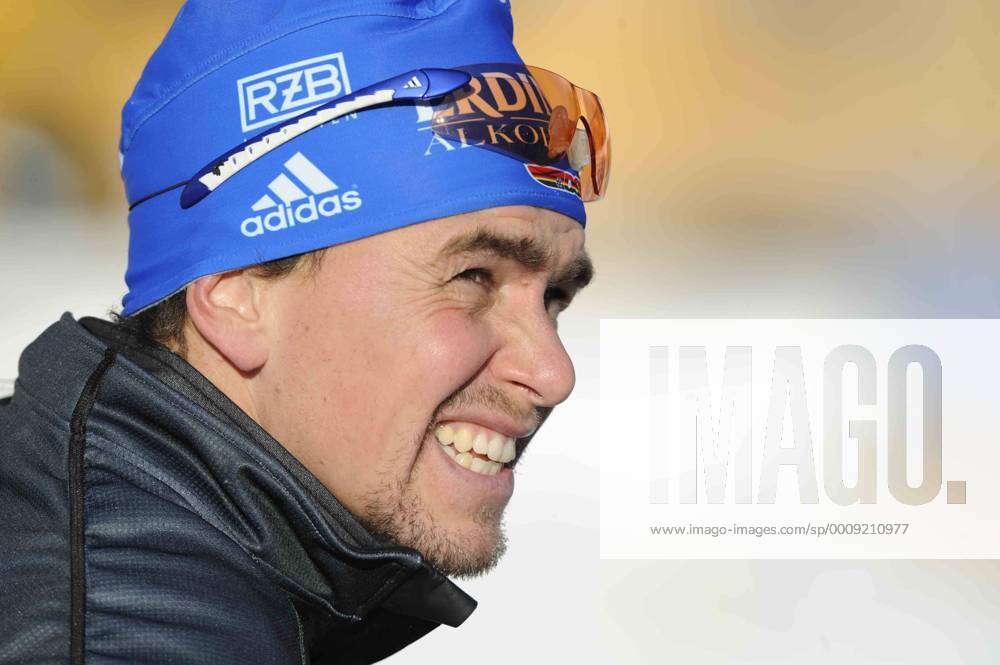 Michael GREIS,GER,,Aktion,Einzelbild,angeschnittenes Einzelmotiv,Portraet. Biathlon Weltcup in Hochfilzen am 09.12.2011, Sprint der Maenner,Männer,men