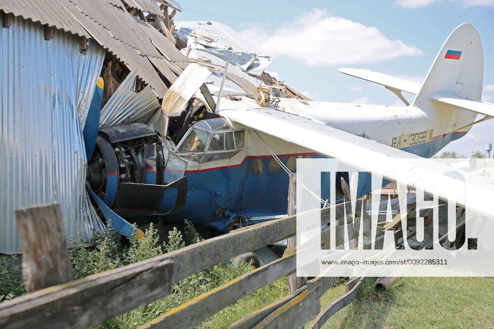 The crash site of a RA-3098 K light agricultural aircraft in the village of Novoshchedrinskaya, Shelkovskaya District, Chechen Republic, Russia; the light aircraft crashed on a house causing considerable damage, the pilot and one person on the ground have been injured, with no casualties reported. Yelena Afonina TASS TS0B33D1