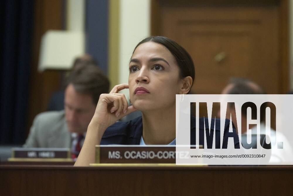 Berühmte Feministinnen, Alexandria Ocasio-Cortez United States Representative Alexandria Ocasio-Cortez (Democrat of New York) listens during the House Committee on Financial Services hearing regarding Facebook?s new crypto currency Libra on Capitol Hill in Washington D.C., U.S. on July 17, 2019.