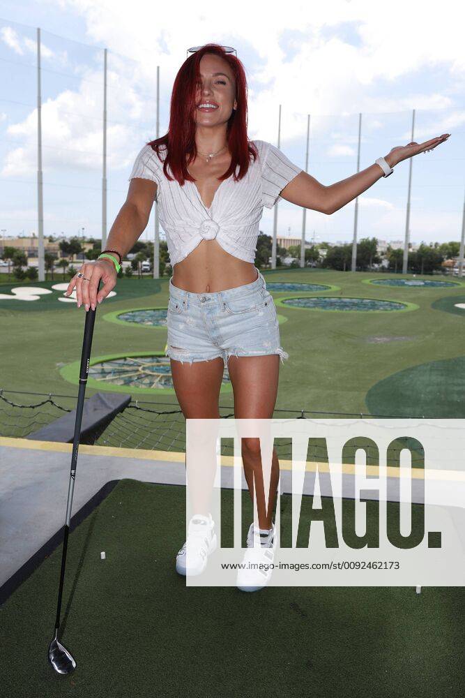 MIAMI GARDENS, FL - JULY 26: Dancing with the Stars star Sharna Burgess at the Topgolf during Dj Irie Weekend 2019 on June 30, 2018 in Miami, Florida...People: Sharna Burgess Miami Gardens United States Of America - ZUMAn287 20190726_zaa_n287_021